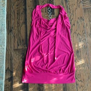 Size L Hot Pink Scoop Neck Top with silver rings going down back.  🔥
